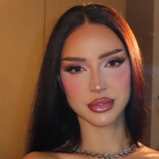AM Makeup logo