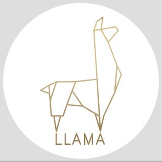 Llama Abayas logo