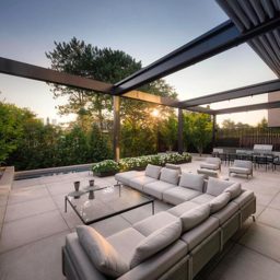 Mobili Top Pergola and Glass logo