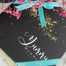 Yummy Mummy Kitchen logo