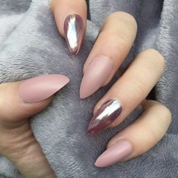 Khaskha Nails logo