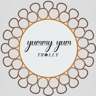 Yummy Yum Trolley logo