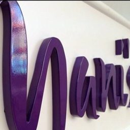 Mani's Oman logo