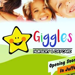 Giggles Nursery logo
