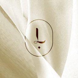 La Pluma logo