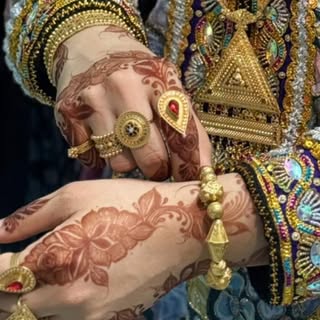 Hena by Manal logo